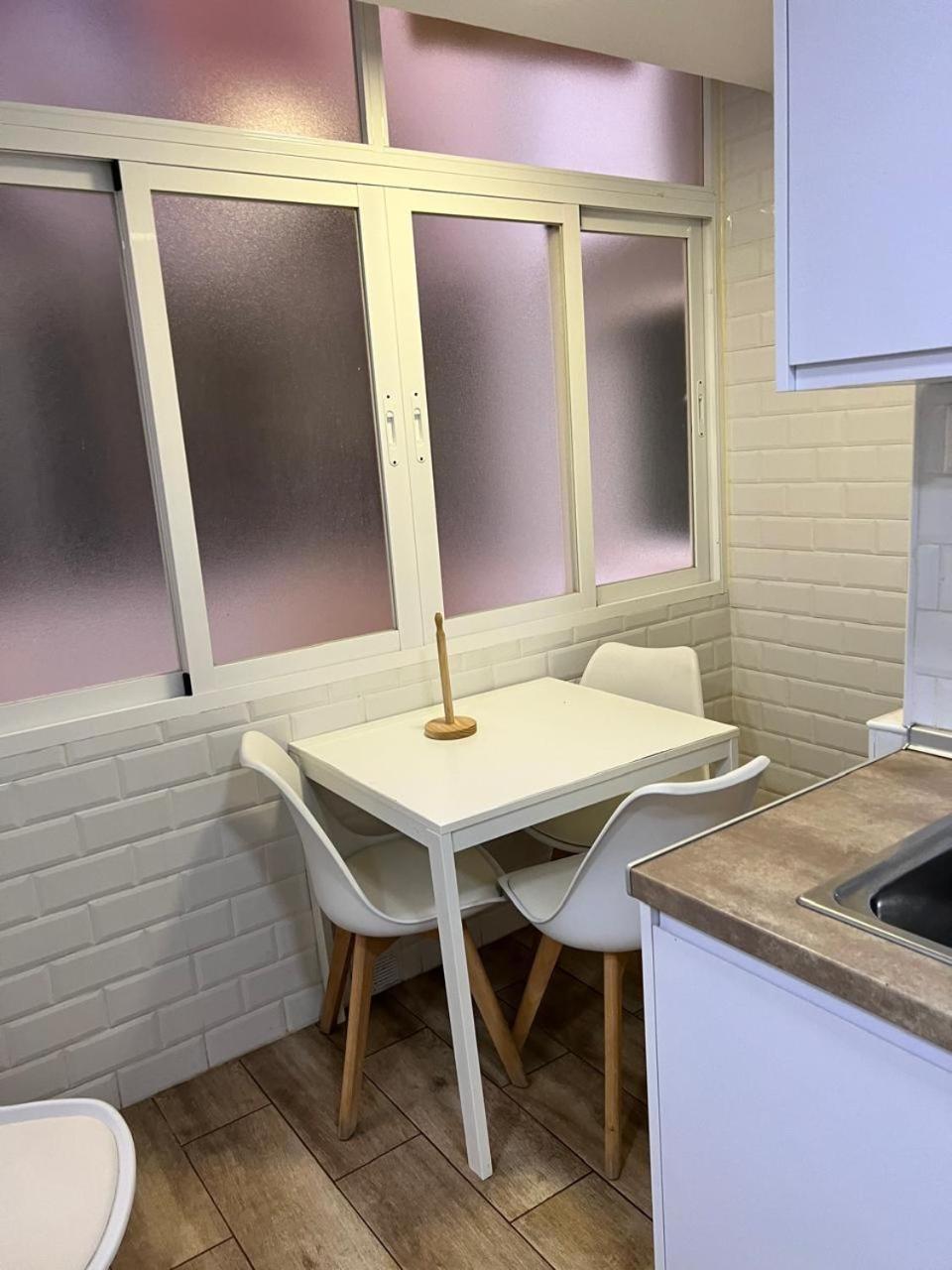 Huelin Playa Apartment *